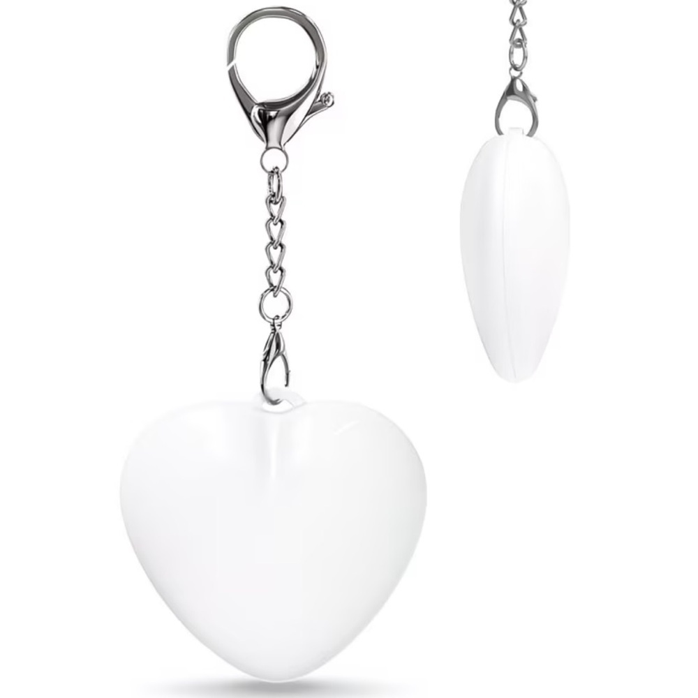 Heart-Shaped LED Keychain Light. Sensor light 💡 🤍 - Picture 6 of 7